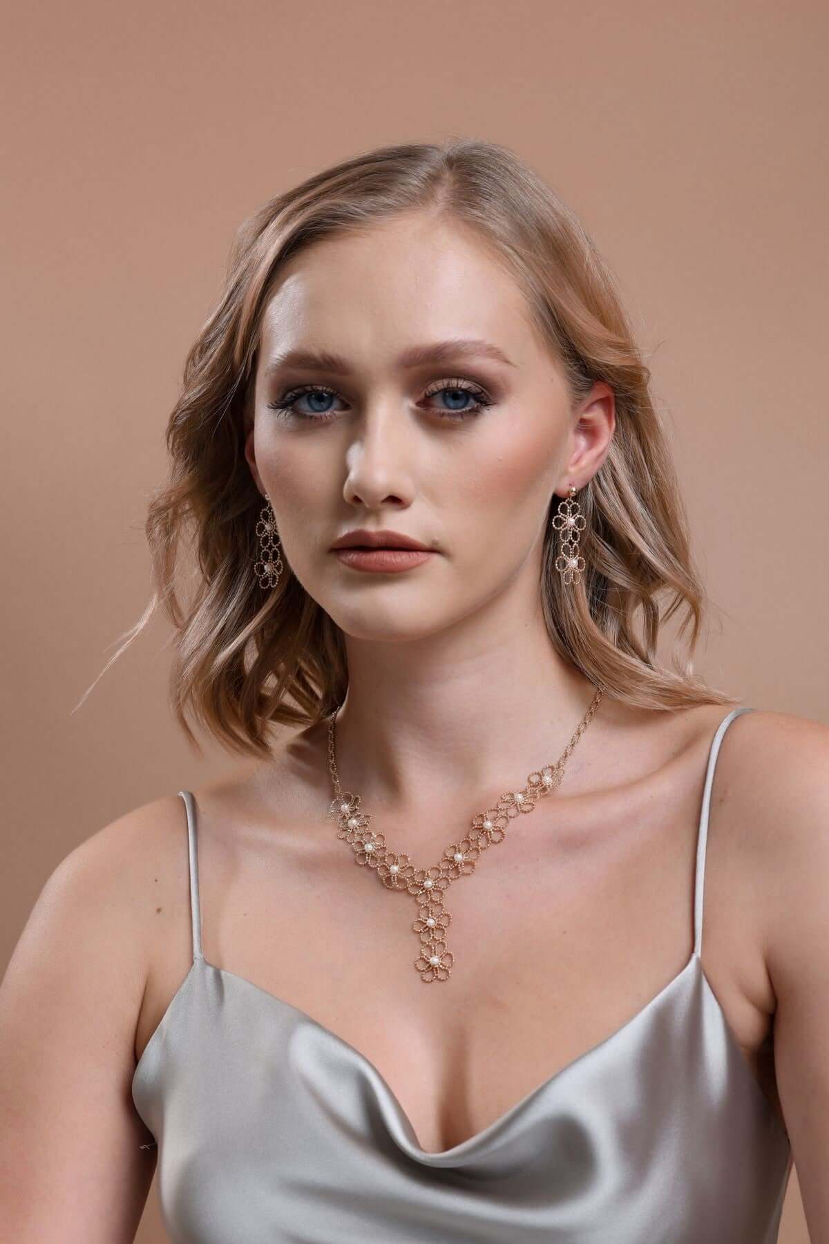 Çiçek Desenli Doğal İncili Kolye Küpe İkili Set | | Birinci1926