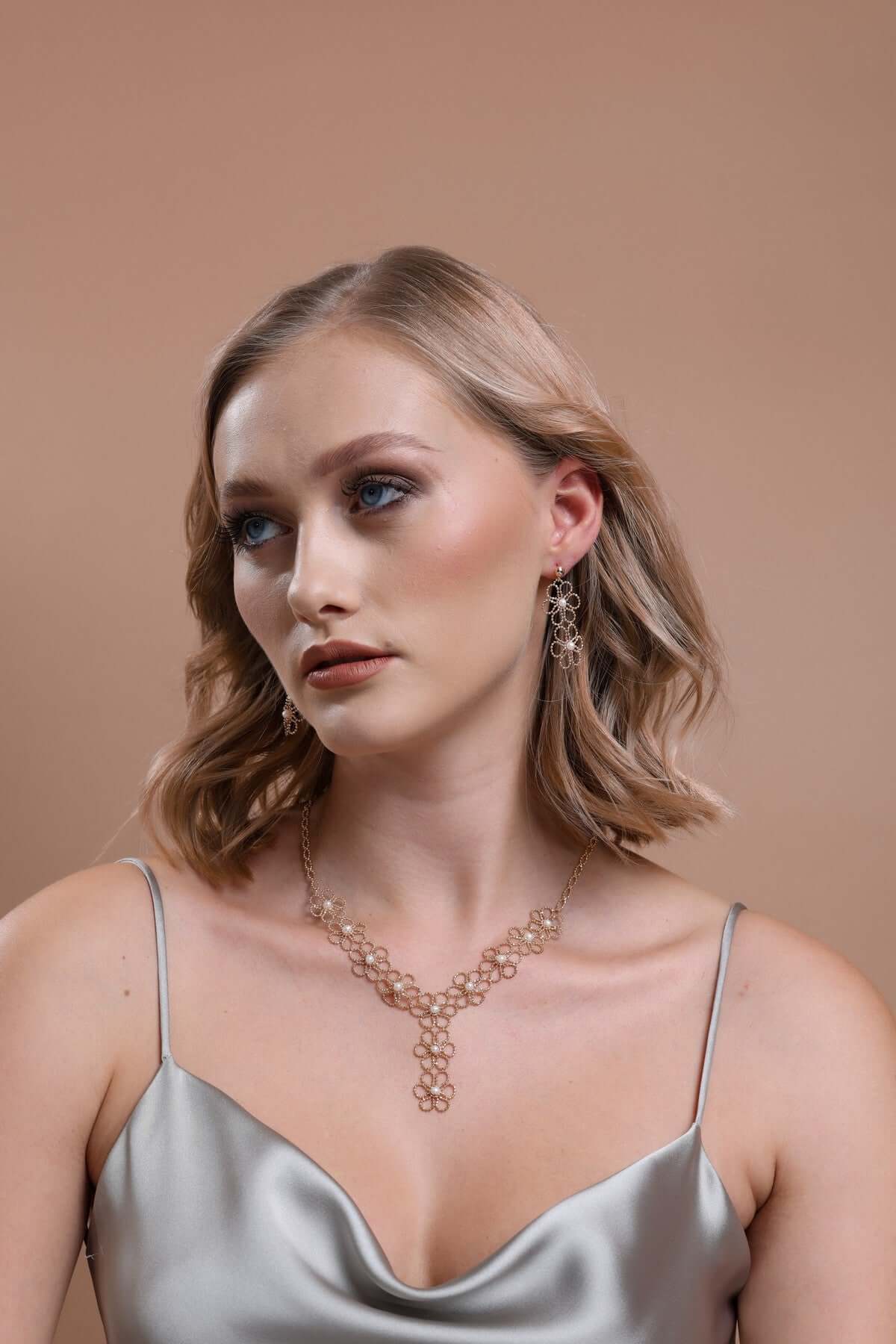 Çiçek Desenli Doğal İncili Kolye Küpe İkili Set | | Birinci1926