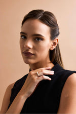 İnce Tırnak Beş Doğal İncili Yüzük | | Birinci1926