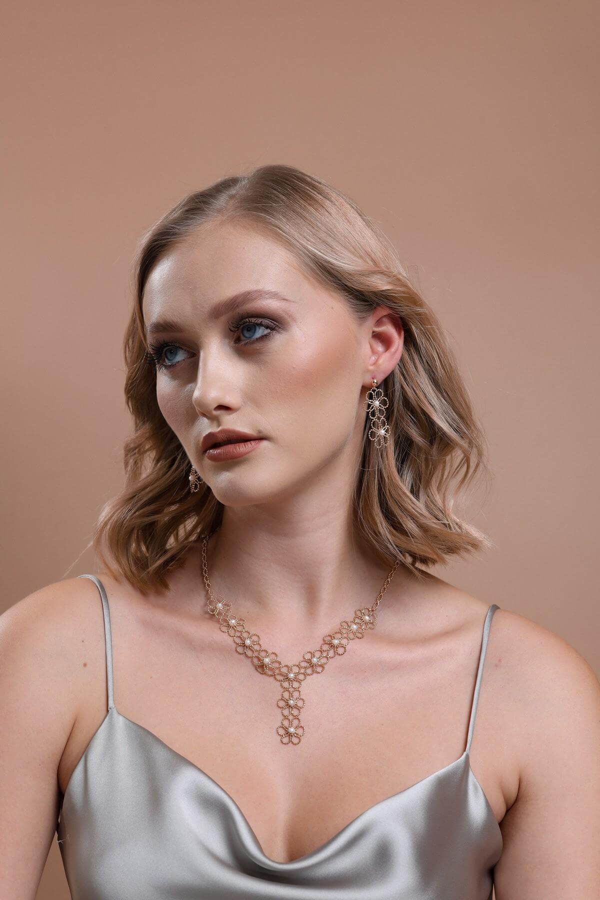 Çiçek Desenli Doğal İnci Küpe | | Birinci1926