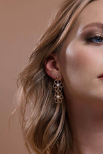 Çiçek Desenli Doğal İnci Küpe | | Birinci1926