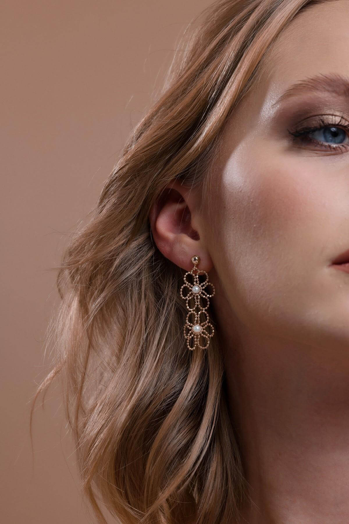 Çiçek Desenli Doğal İnci Küpe | | Birinci1926