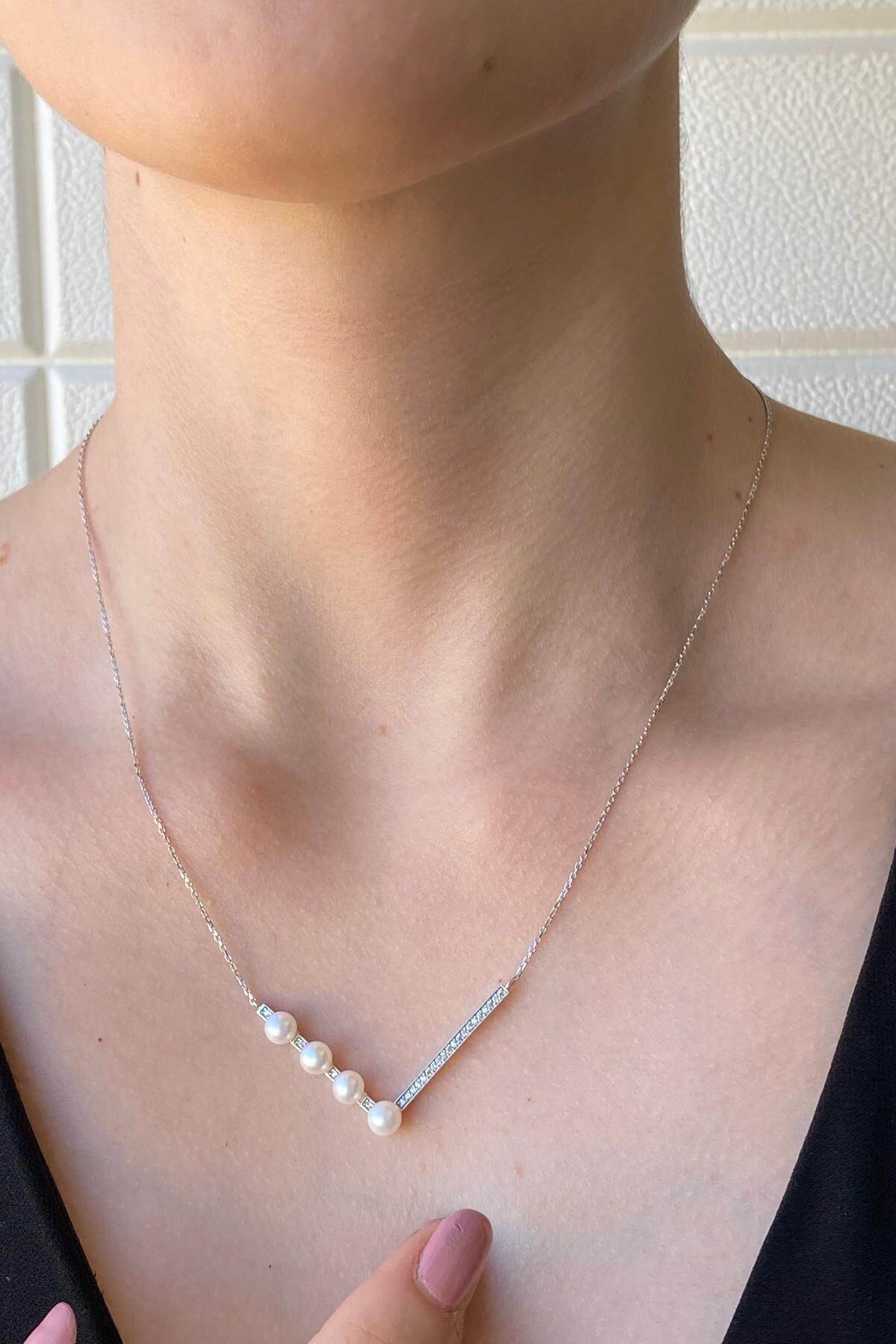 Dört Doğal İncili Zirkon Taşlı Kolye | | Birinci1926