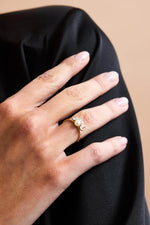 Yarım Çiçek Modeli Doğal İnci Yüzük | | Birinci1926