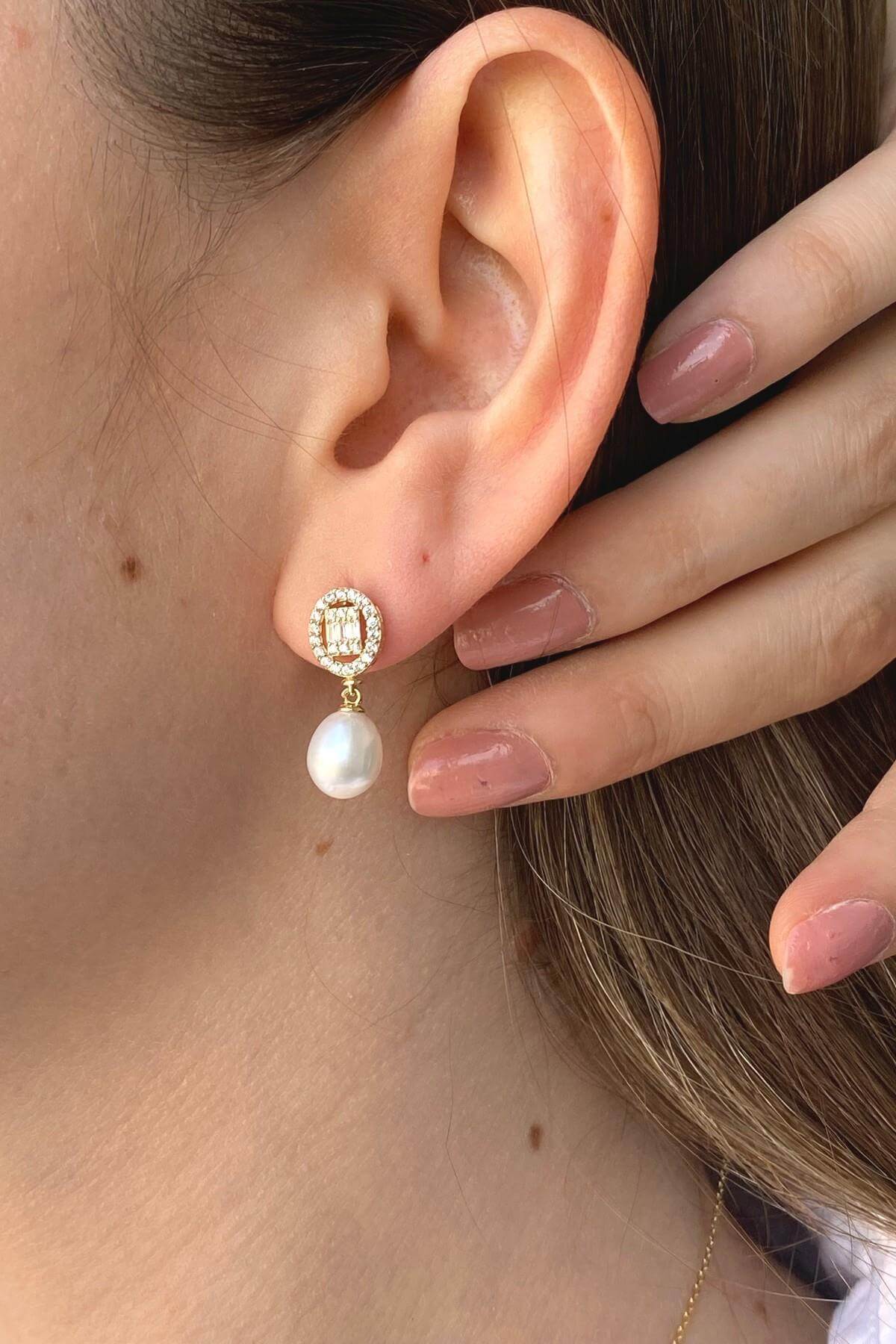 Baget Taşlı Doğal İnci Sallantı Küpe | | Birinci1926