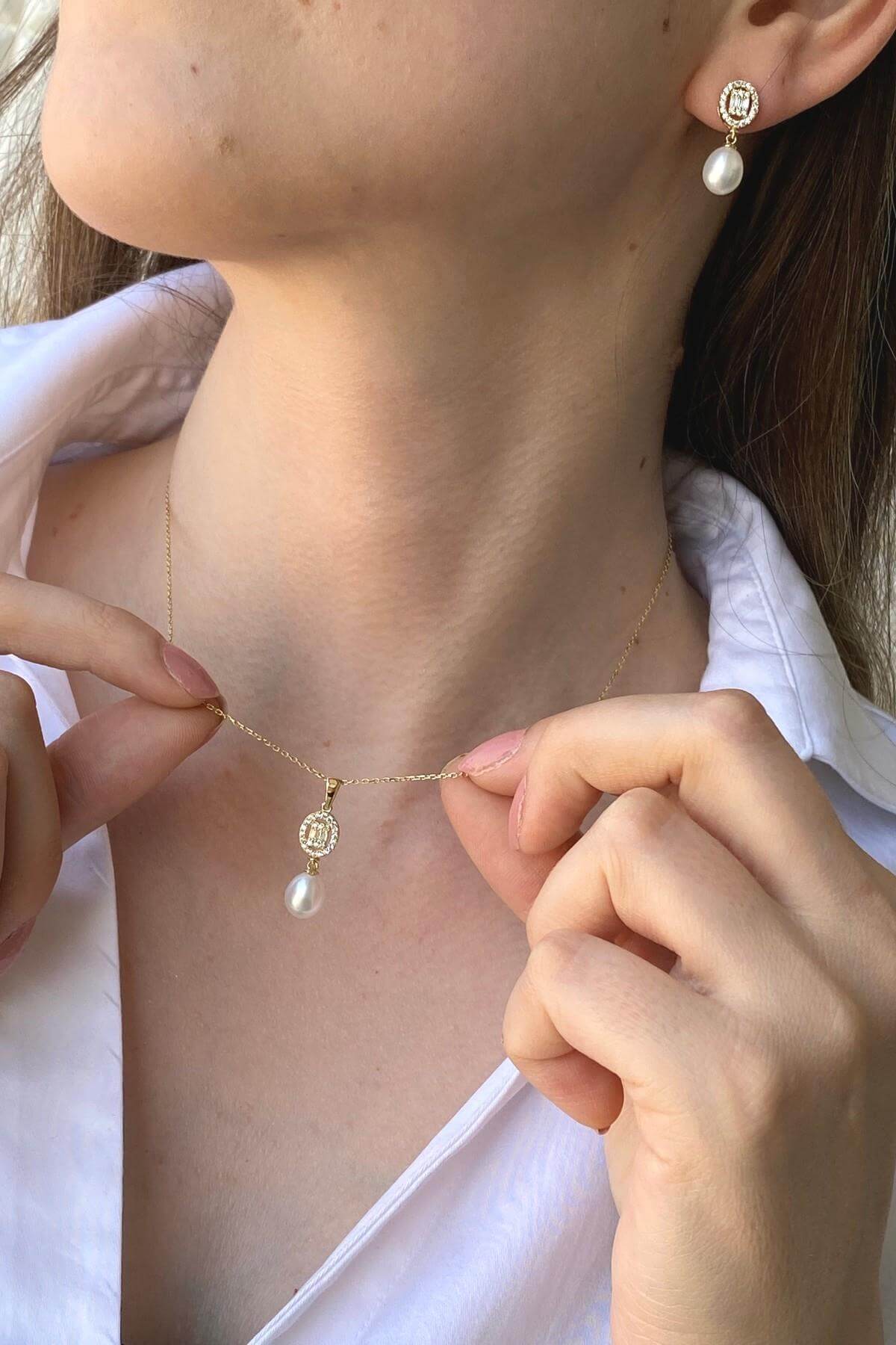 Oval Baget Taşlı Doğal İnci Sallantı Küpe Kolye İkili Set | | Birinci1926