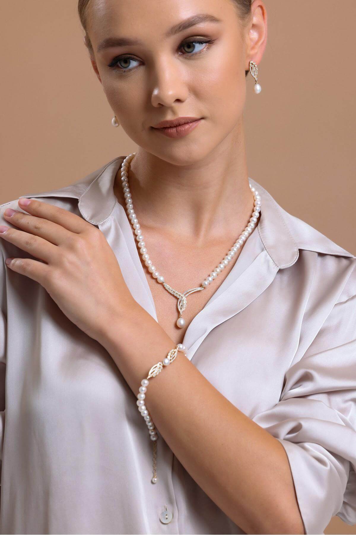 Yaprak Detay Taşlı Doğal İnci Kolye | | Birinci1926