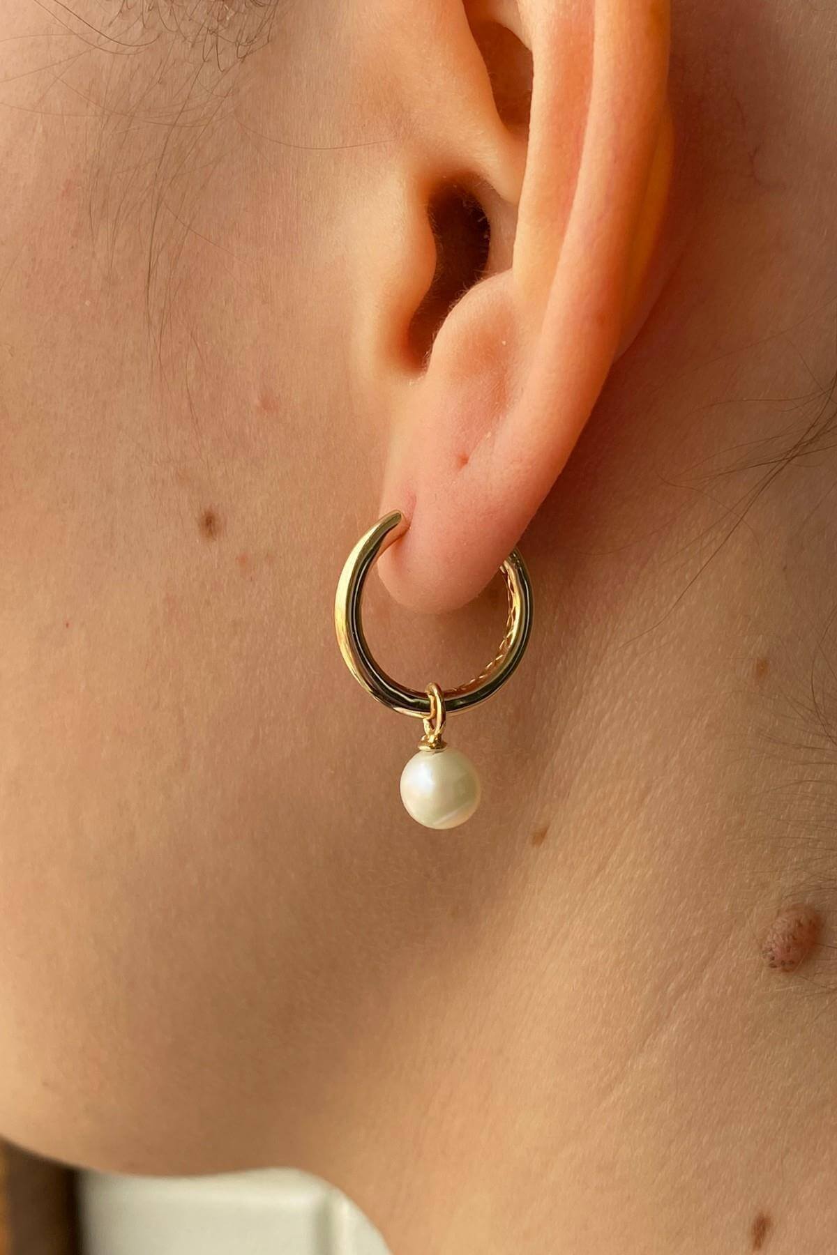 Charm Doğal İnci Top Küpe