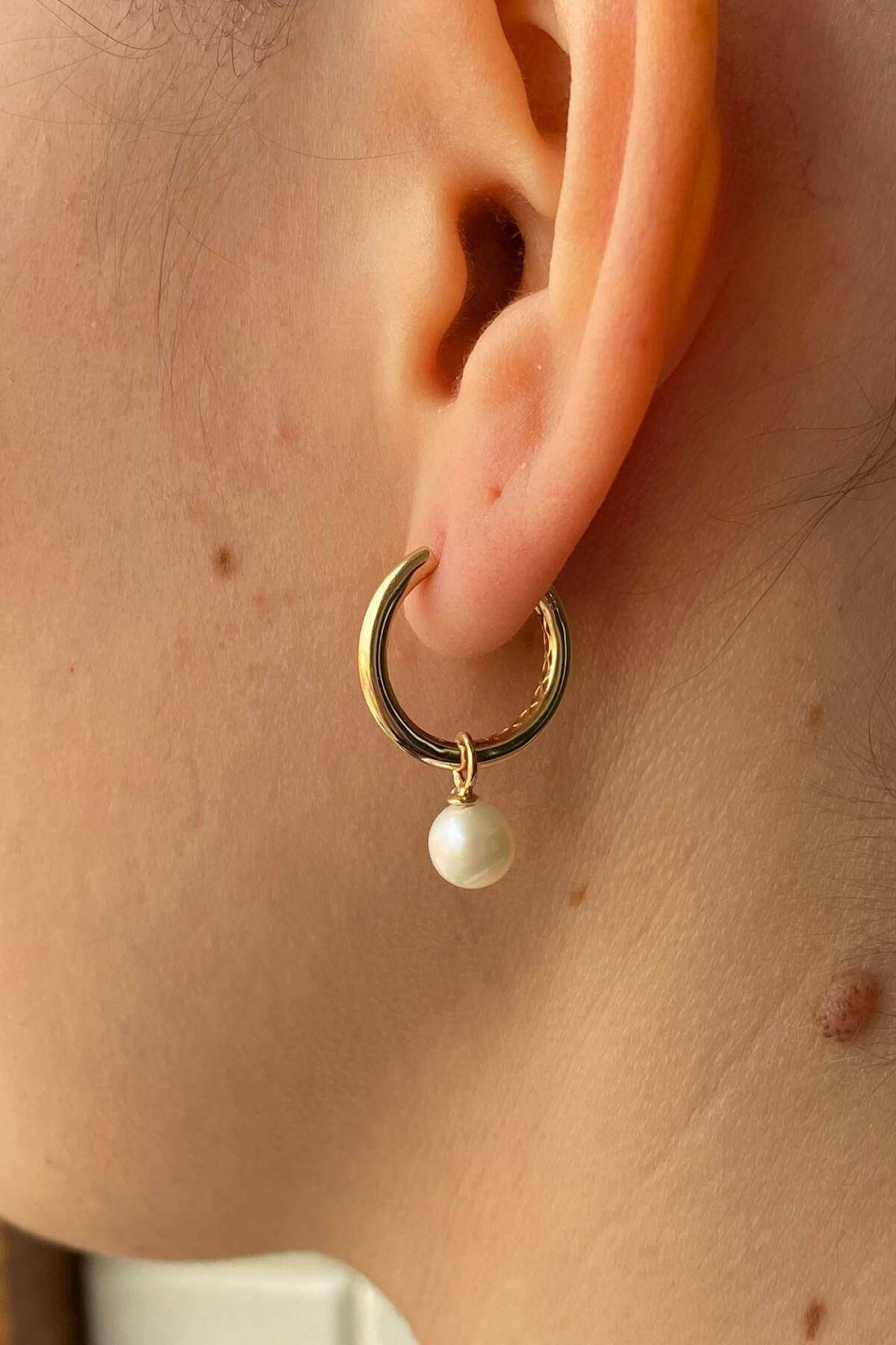 Charm Doğal İnci Top Küpe