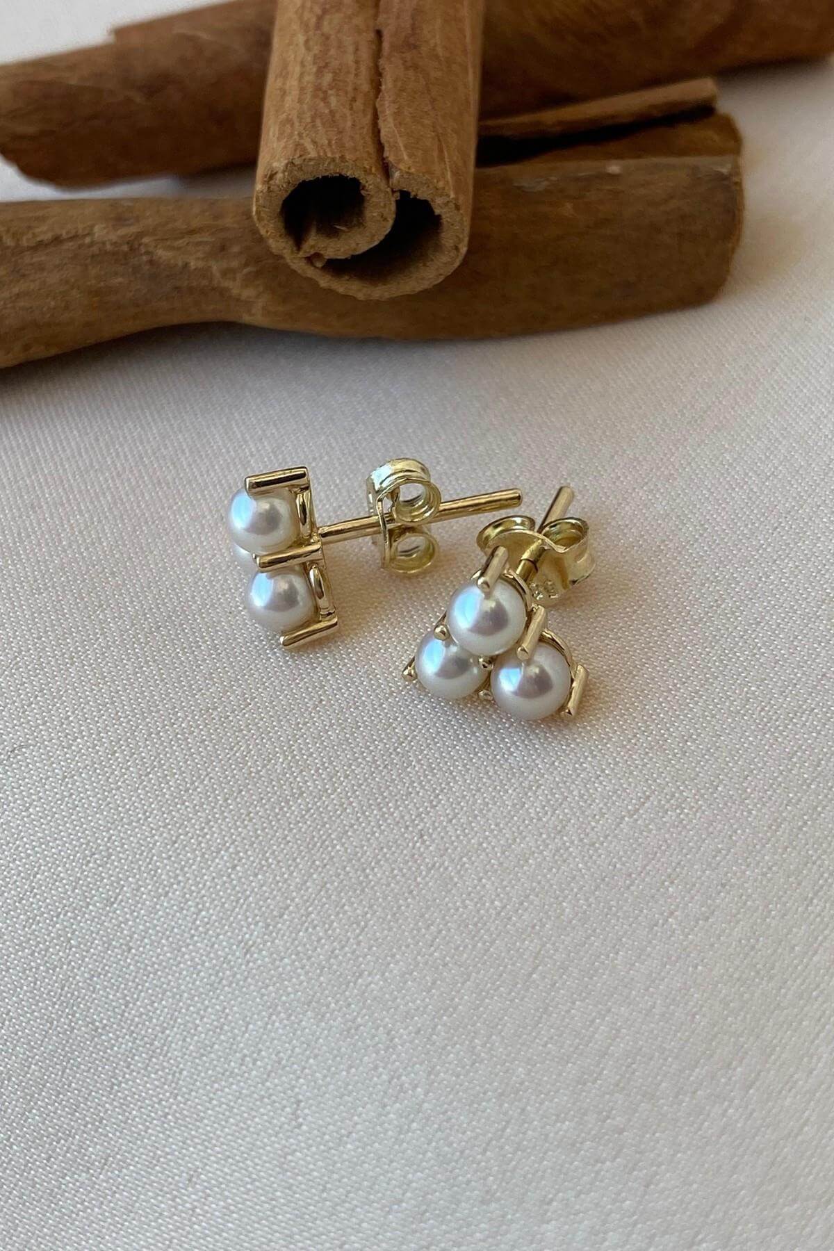 Tria Doğal İncili Üçgen Küpe | | Birinci1926