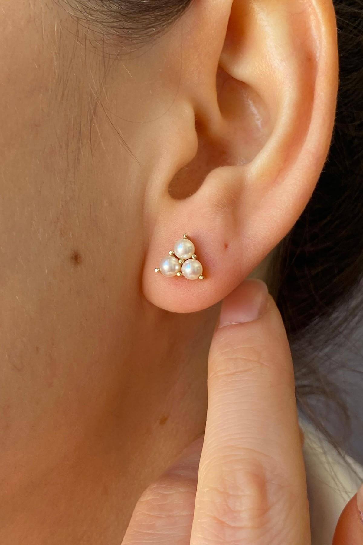 Tria Doğal İncili Üçgen Küpe | | Birinci1926