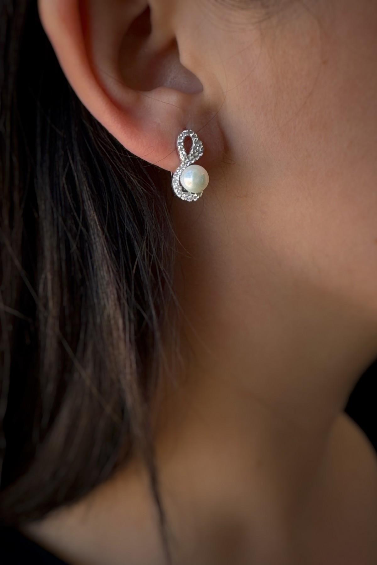 Sonsuzluk Modeli Zirkon Taşlı İnci Küpe | | Birinci1926