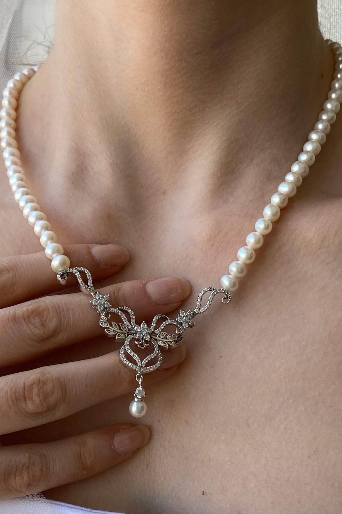 Çiçek Modelli Zirkon Taşlı Doğal İncili Küpe Kolye Bileklik Yüzük Dörtlü Set | | Birinci1926