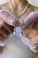 Çiçek Modelli Zirkon Taşlı Doğal İncili Küpe Kolye Bileklik Yüzük Dörtlü Set | | Birinci1926