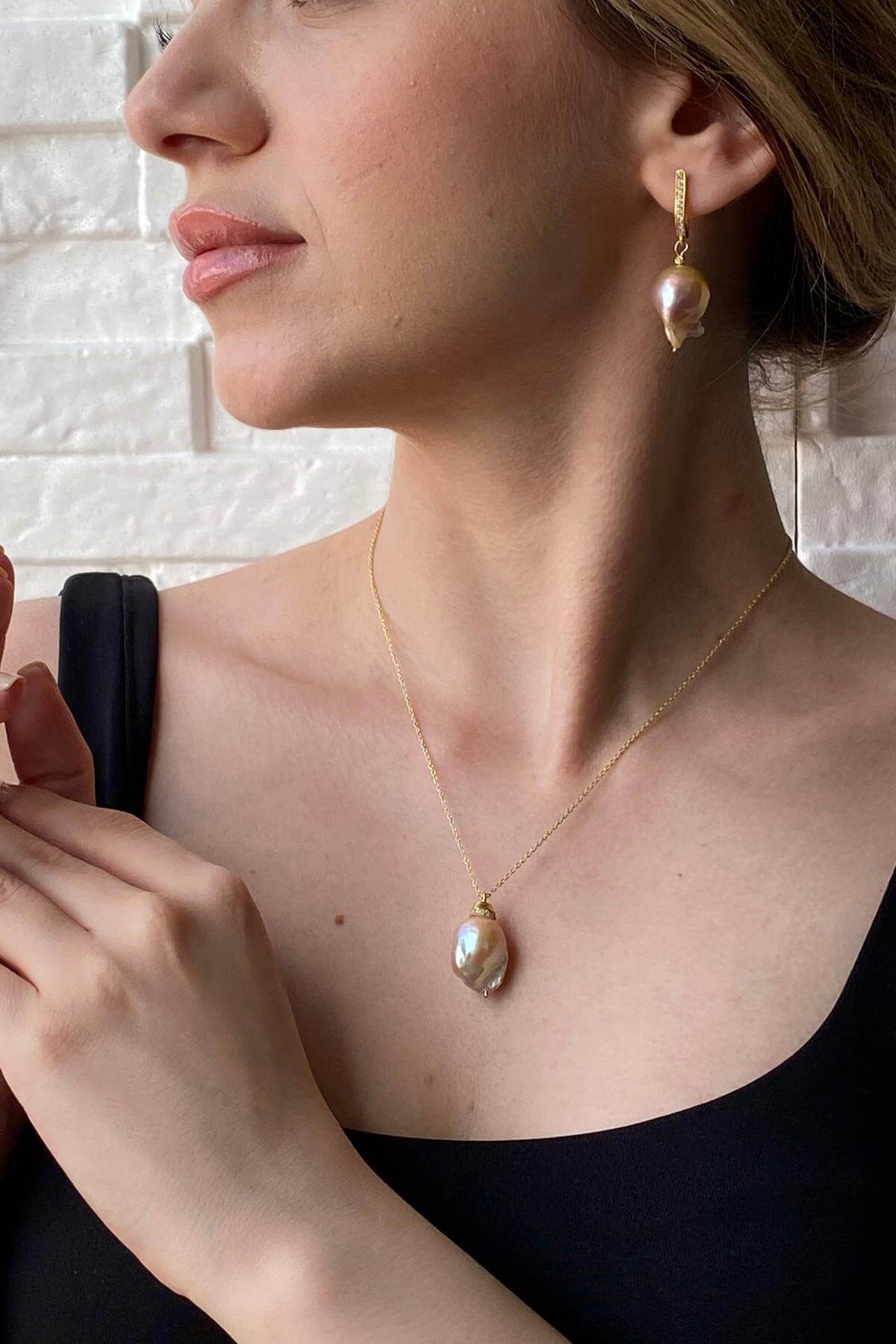 Şeftali Rengi Barok İnci Küpe | | Birinci1926