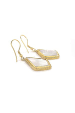 Sedef Taşlı Küpe | | Birinci1926