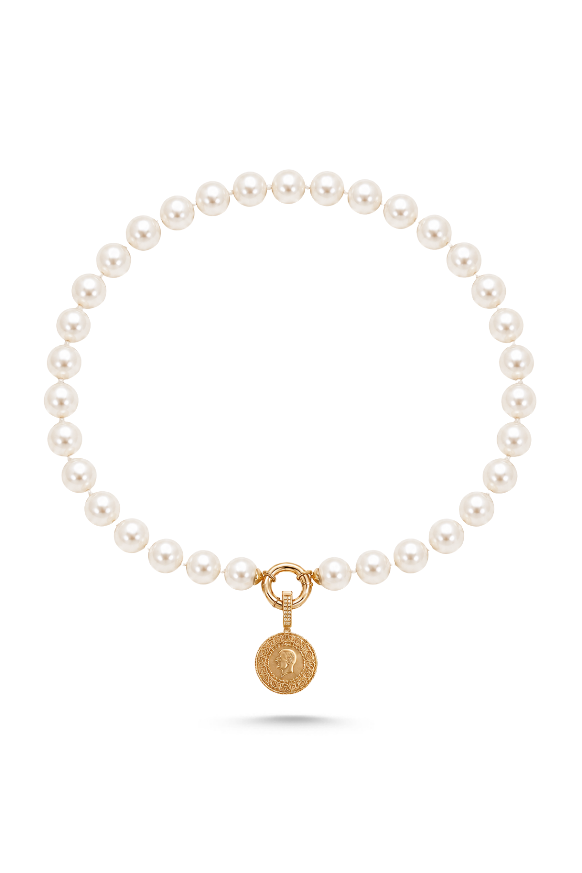 natural pearl necklace with quarter gold featuring a gold charm and elegant white pearls.