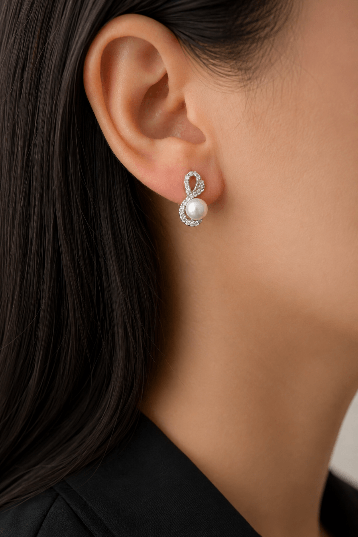 Sonsuzluk Modeli Zirkon Taşlı İnci Küpe