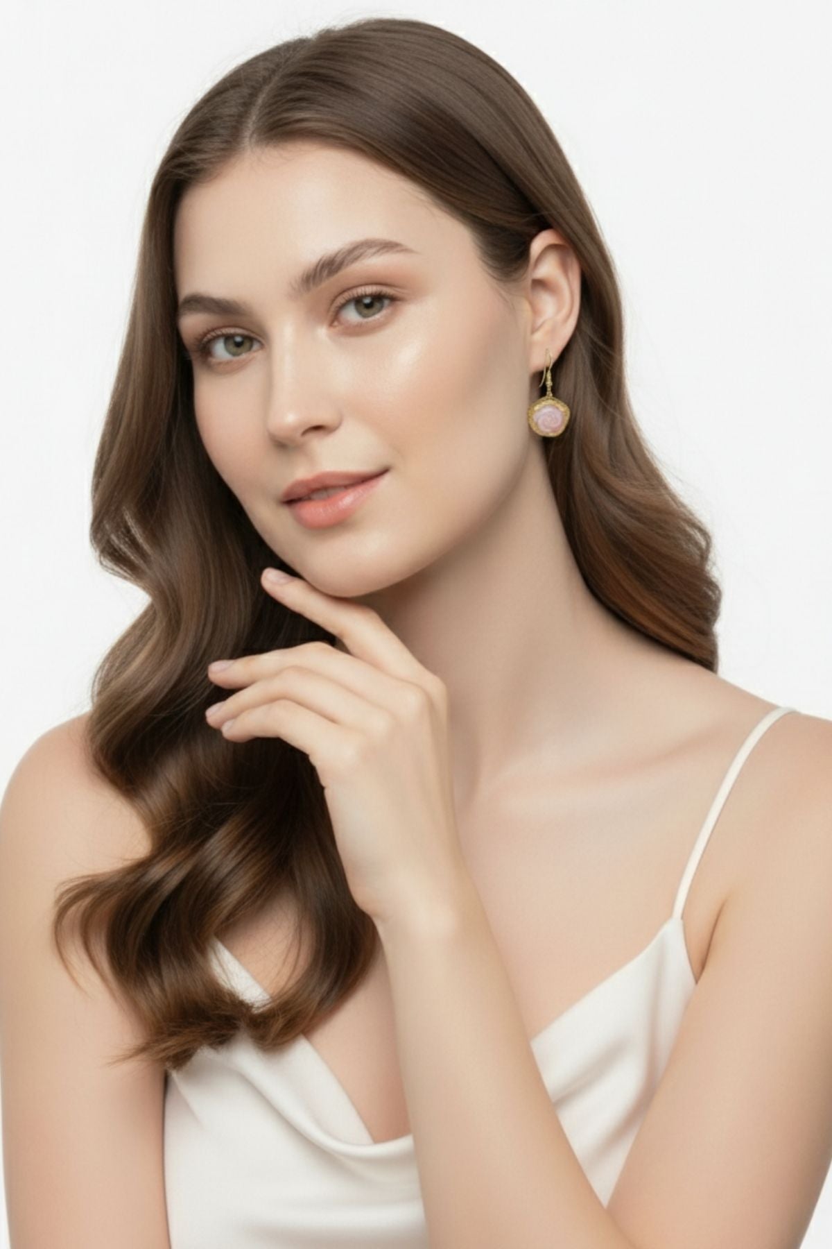 Oyma Gül Motifli Küpe