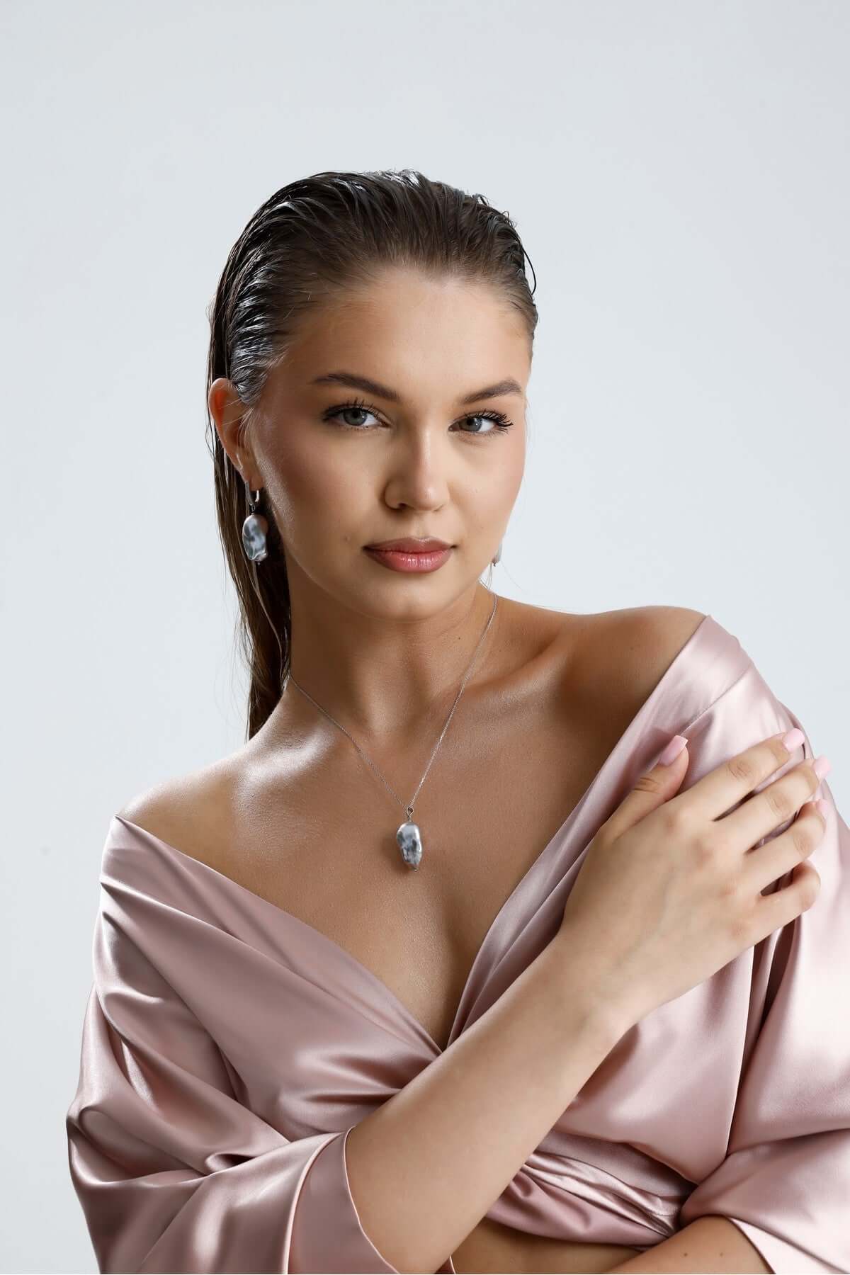 Gri Barok Doğal İnci Küpe | İnci Küpe | Birinci1926