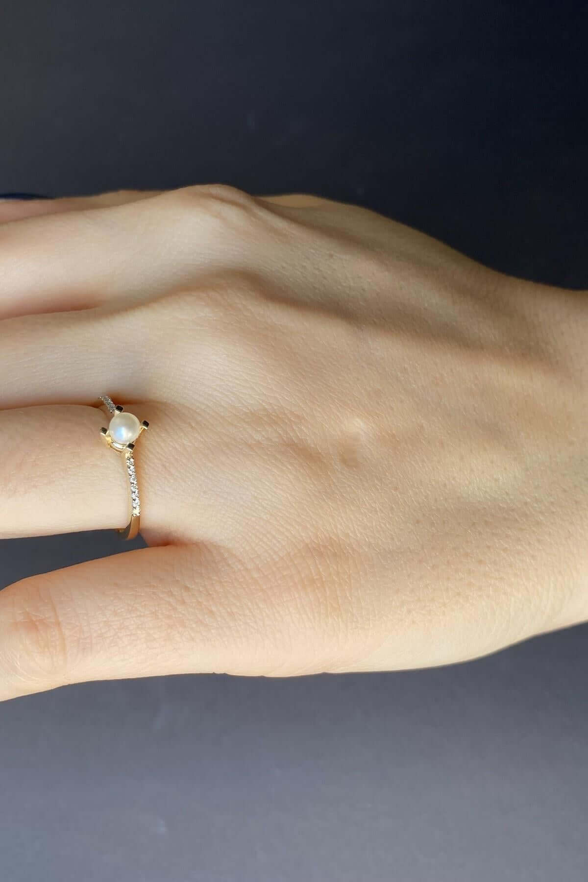 0,20 Karat Doğal İnci Pırlanta Yüzük | | Birinci1926