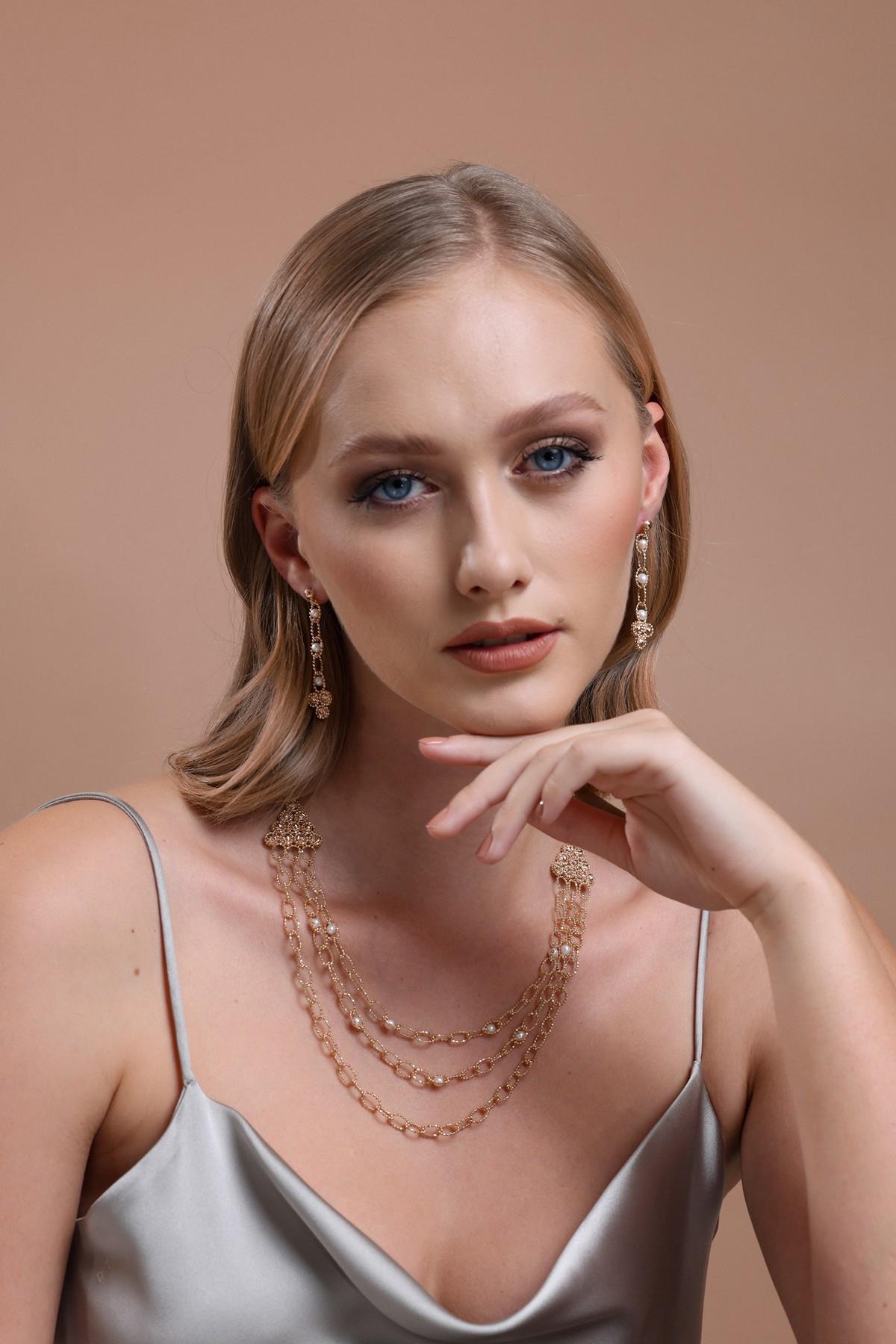 Dorikalı 3 Sıra Doğal İncili Küpe Kolye İkili Set