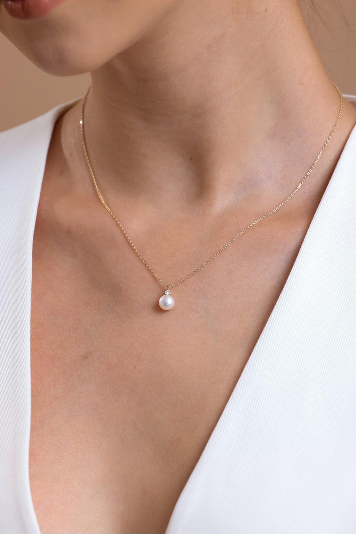 Doğal İnci 0,21 Karat Pırlantalı Küpe Kolye İkili Set