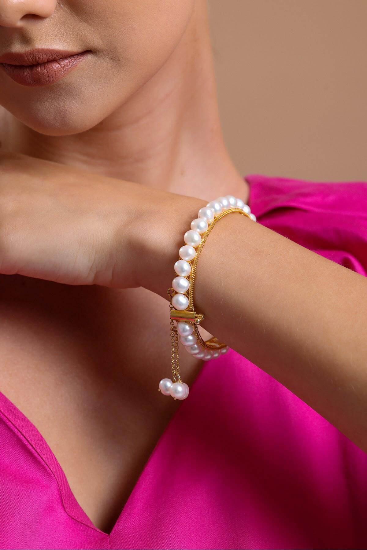 Tek Sıralı Doğal İnci Kelepçe Bileklik