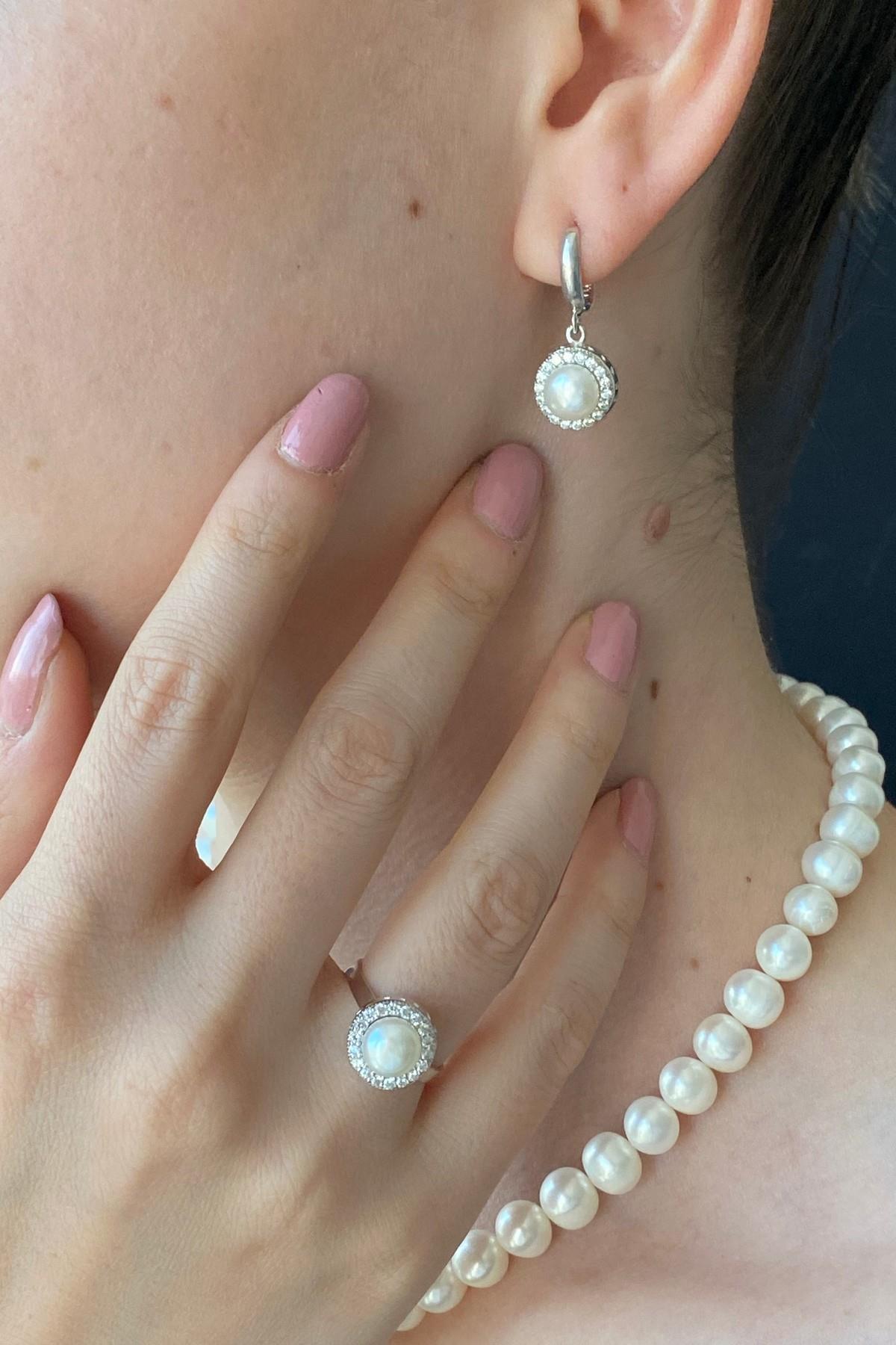 Aurora Pearl Quartet