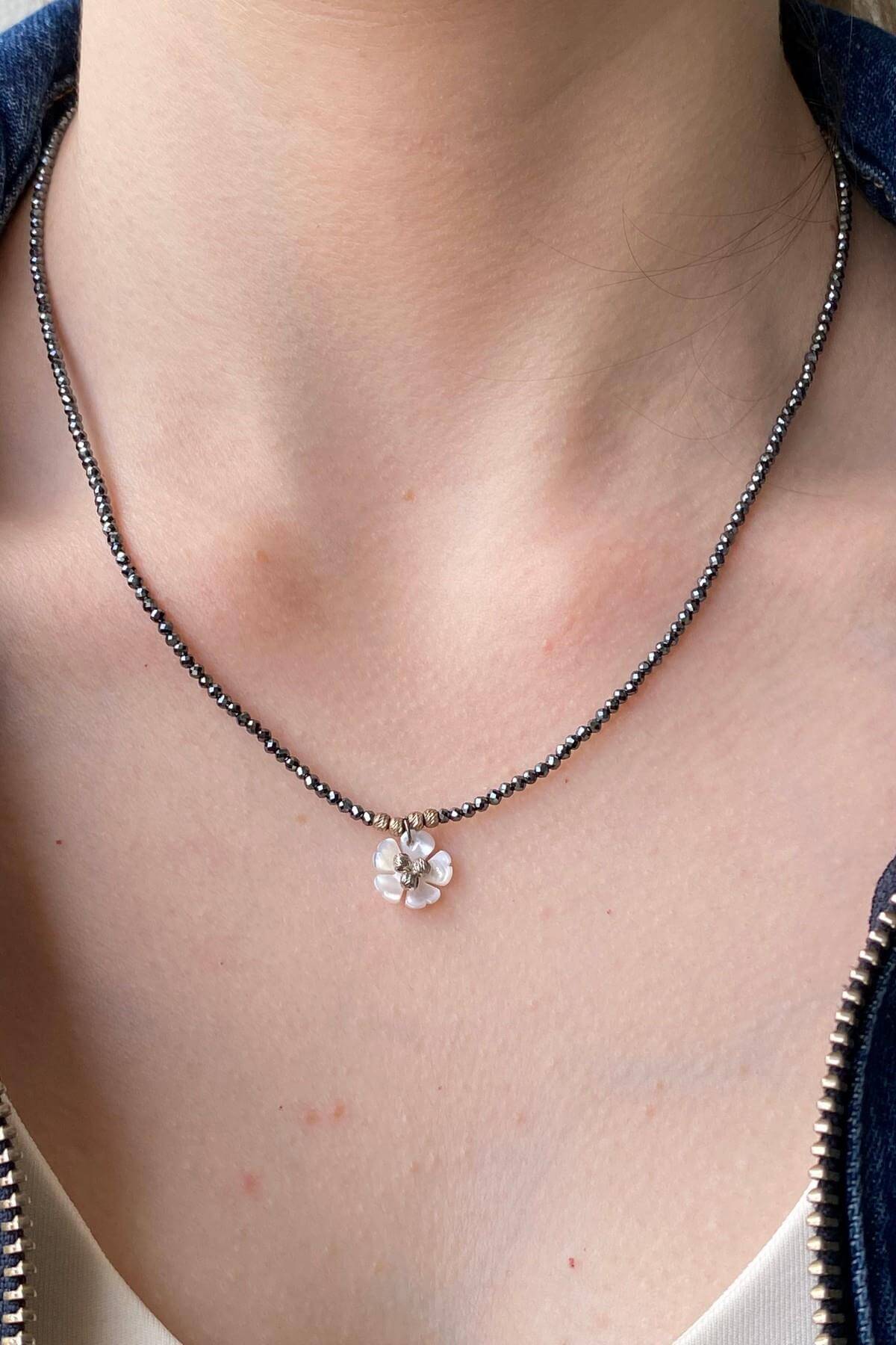 Sedef Taşlı Doğal İnci Dorika Toplu Spinel Kolye | | Birinci1926